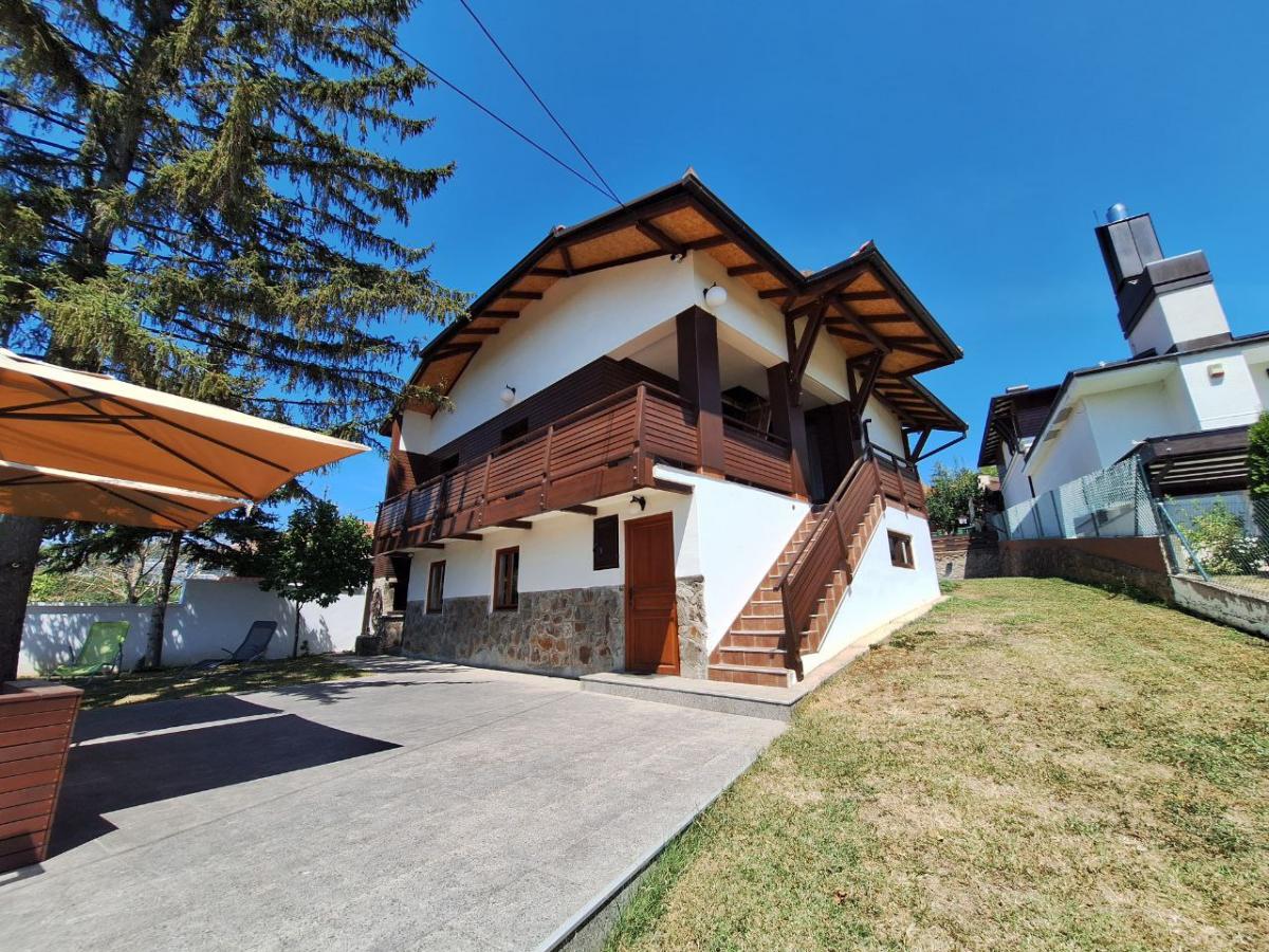 Kuća Prodaja Irig Kuća Prodaja Irig 253 m2