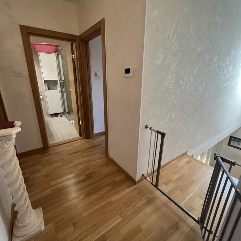 Četvorosoban stan na prodaju, Sajmište, Novi Sad, 111m², 277.500 €