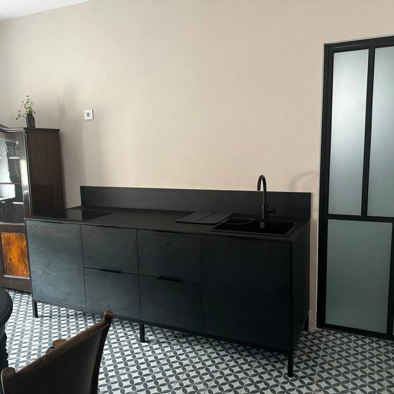 Stan Izdavanje Novi Sad  93 m2