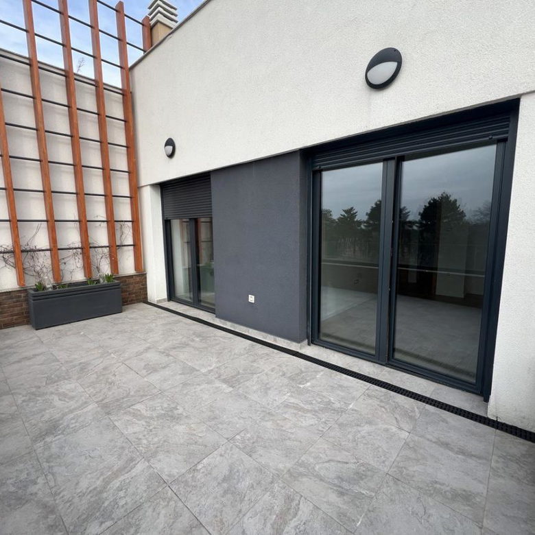 Kuća na prodaju, Popovica, Novi Sad, 181m², 495.000 €