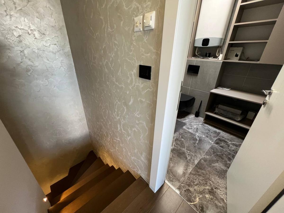 Četvorosoban stan na prodaju, Bulevar Oslobođenja, Novi Sad, 122m², 430.000 €