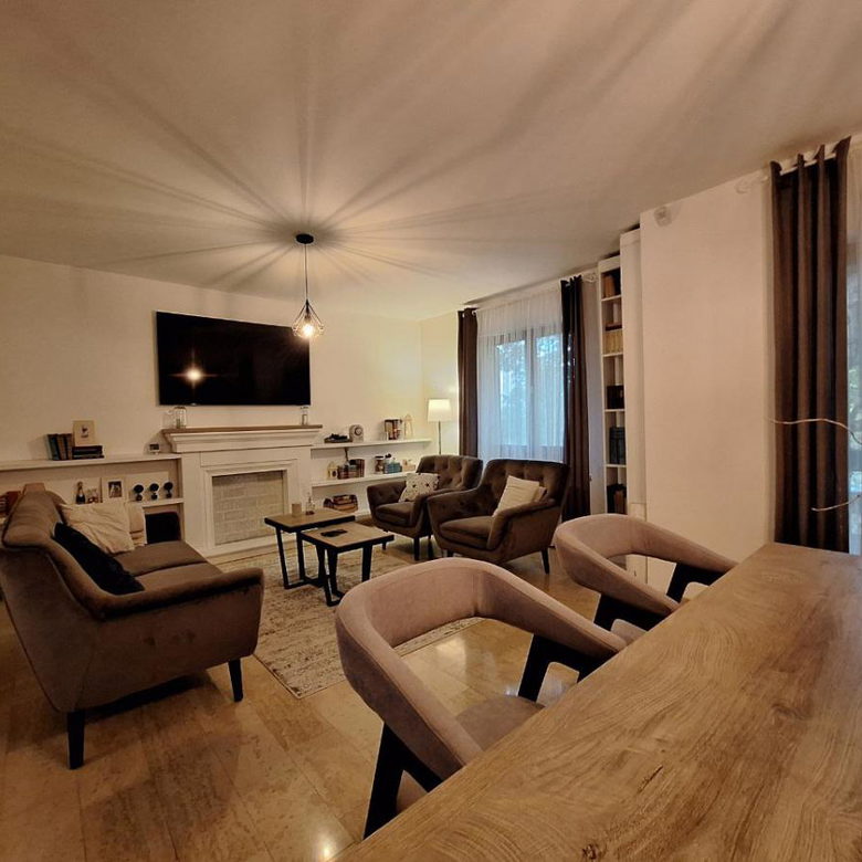 Kuća na prodaju, Centar, Beočin, 254m², 397.000 €