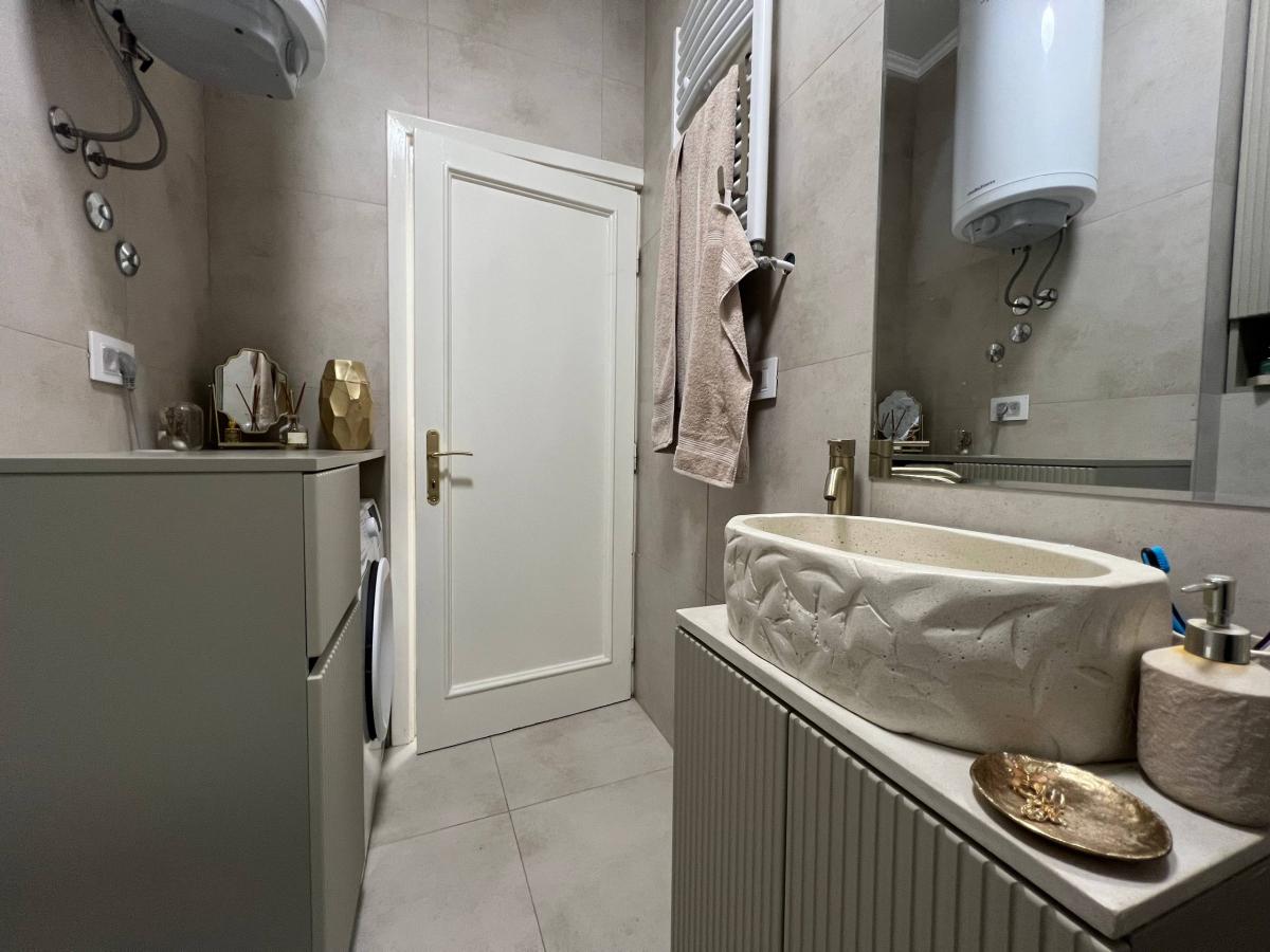 Trosoban stan na prodaju, Centar, Novi Sad, 78m², 230.000 €