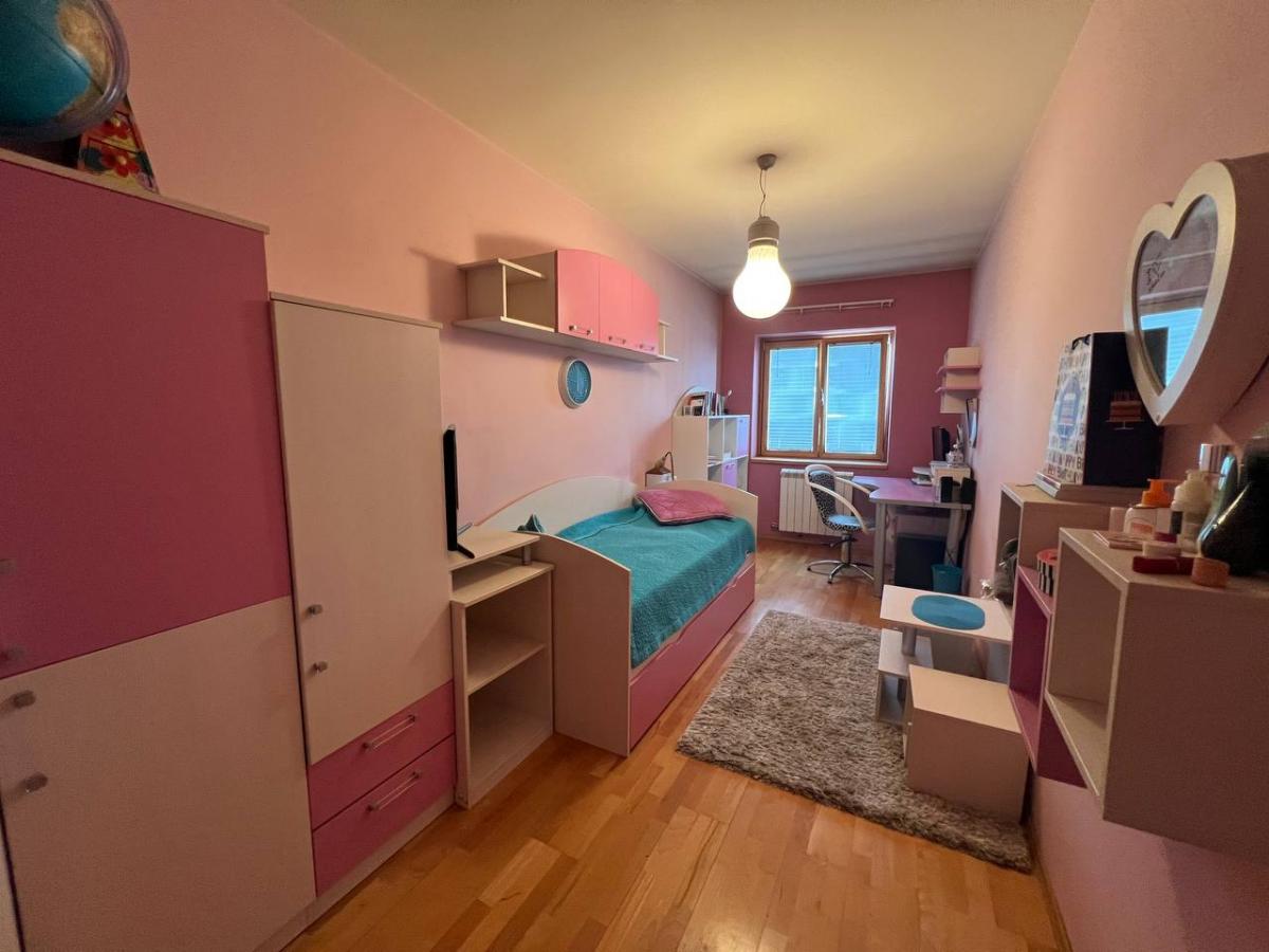 gz2qxygdho-photo-2024-07-30-19-56-49 Četvorosoban stan na prodaju, Bulevar Oslobođenja, Novi Sad, 134m², 299.000 €