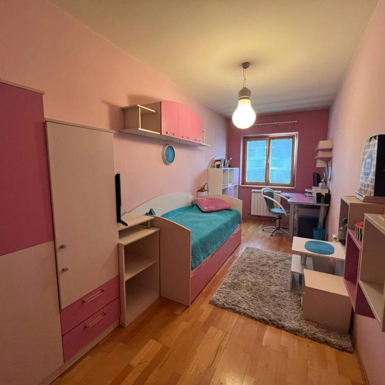 Četvorosoban stan na prodaju, Bulevar Oslobođenja, Novi Sad, 134m², 299.000 €