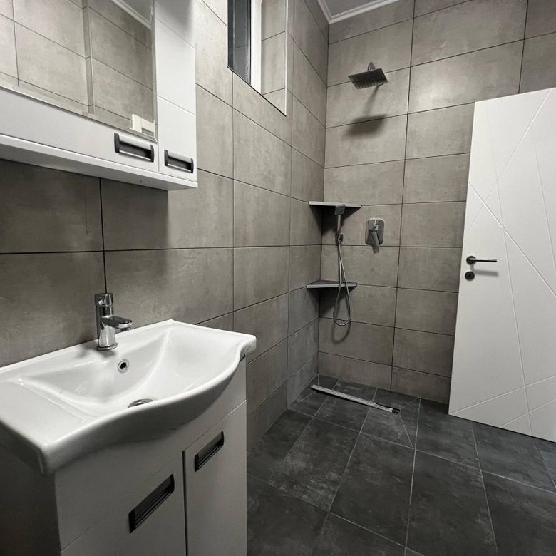 Lokal za izdavanje, Centar, Novi Sad, 80m², 750 €/mes