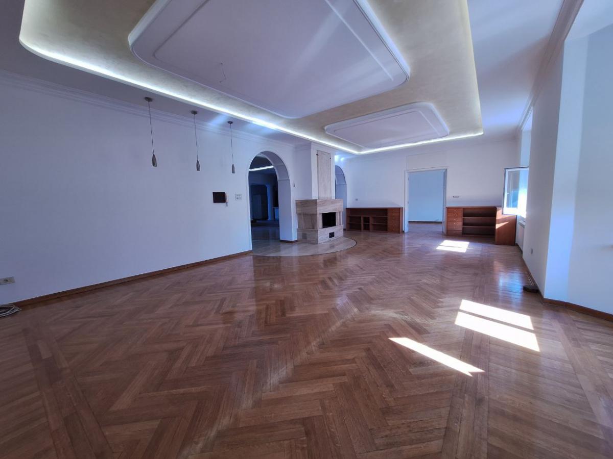 Stan Prodaja Novi Sad Stan Prodaja Novi Sad 213 m2