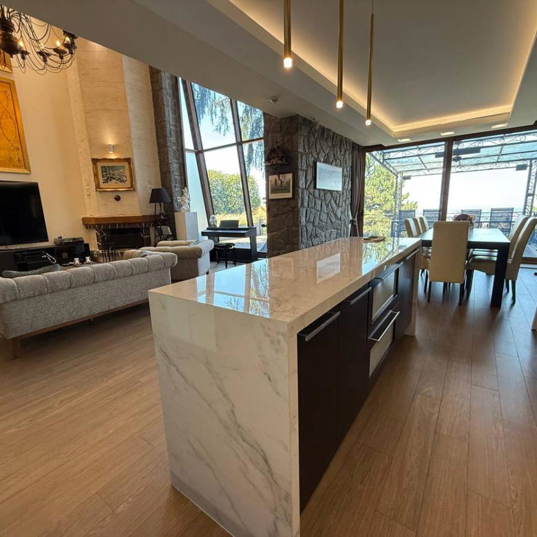 Kuća Prodaja Novi Sad Popovica 318 m2