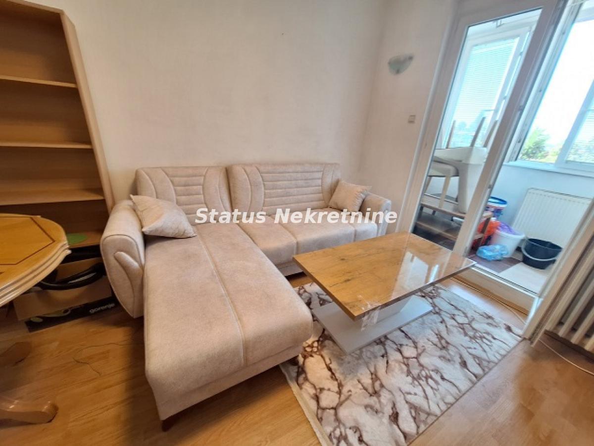 Stan Izdavanje Novi Sad  40 m2
