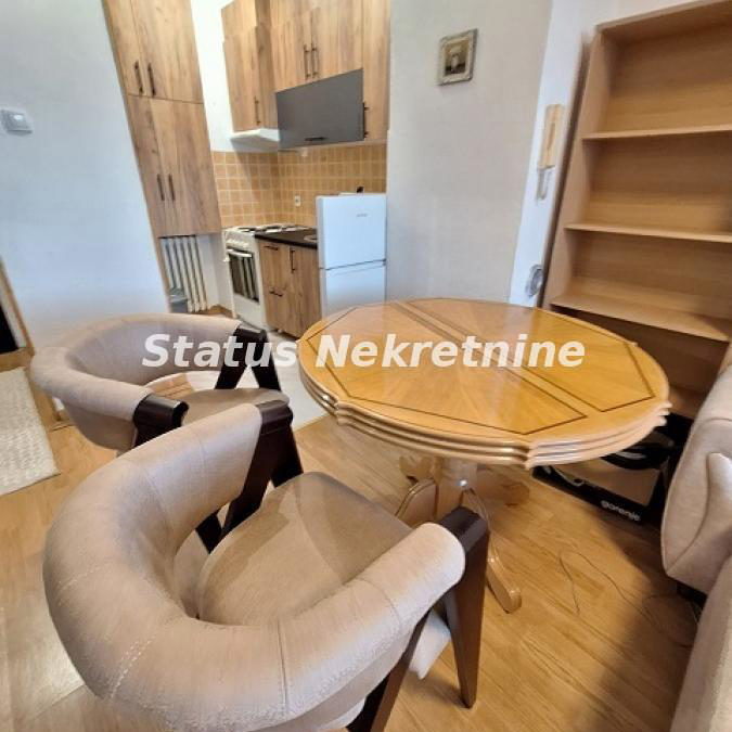 Stan Izdavanje Novi Sad  40 m2