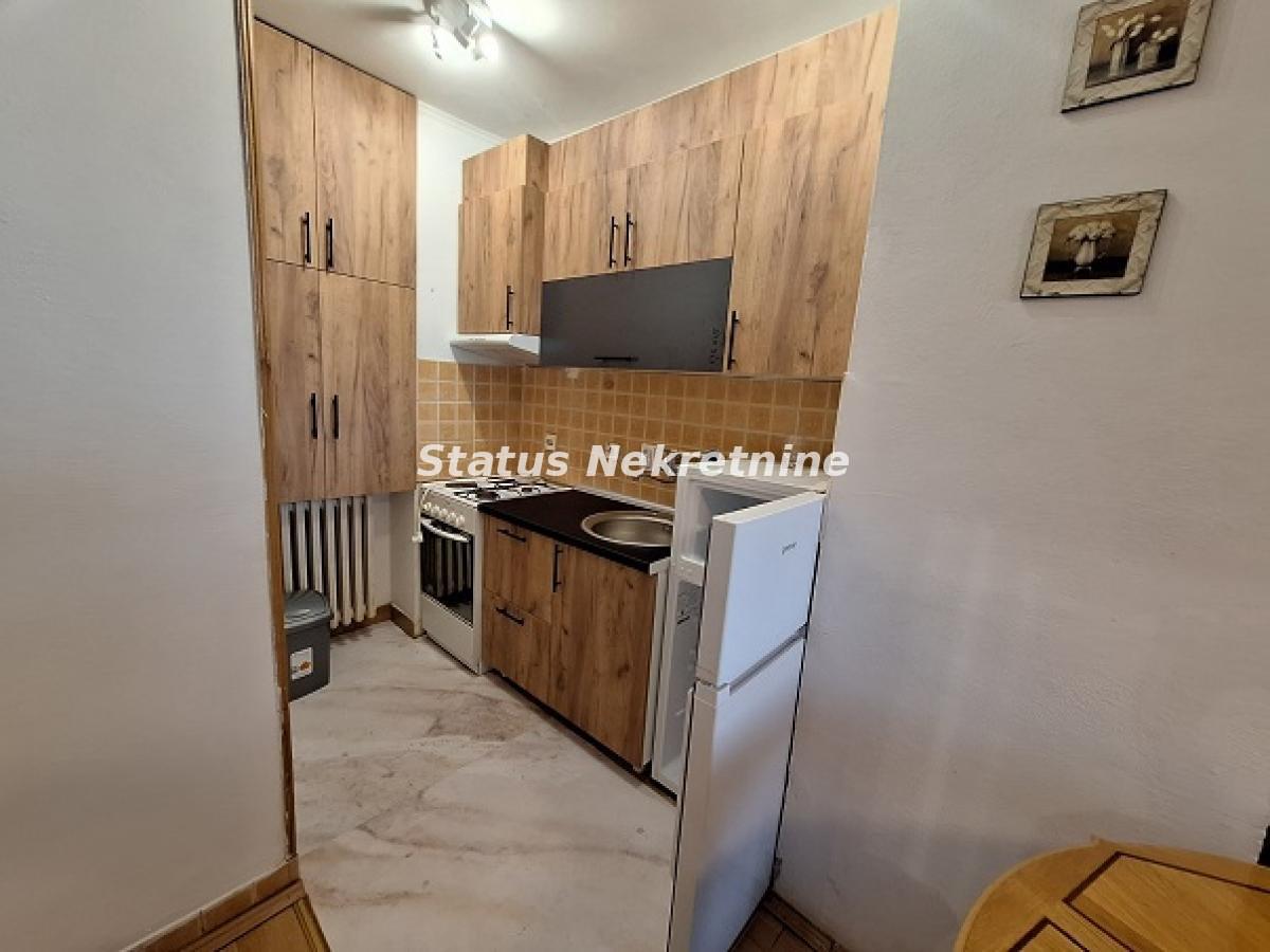 Stan Izdavanje Novi Sad  40 m2