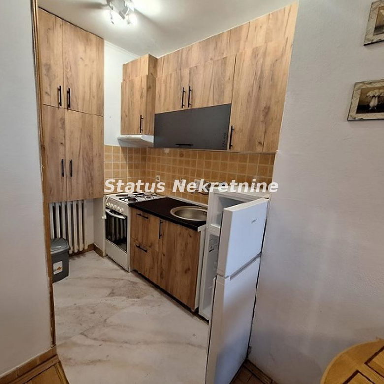 Stan Izdavanje Novi Sad  40 m2
