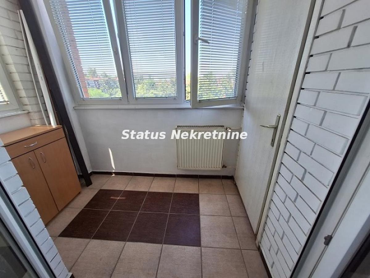 Stan Izdavanje Novi Sad  40 m2