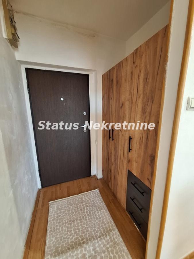 Stan Izdavanje Novi Sad  40 m2