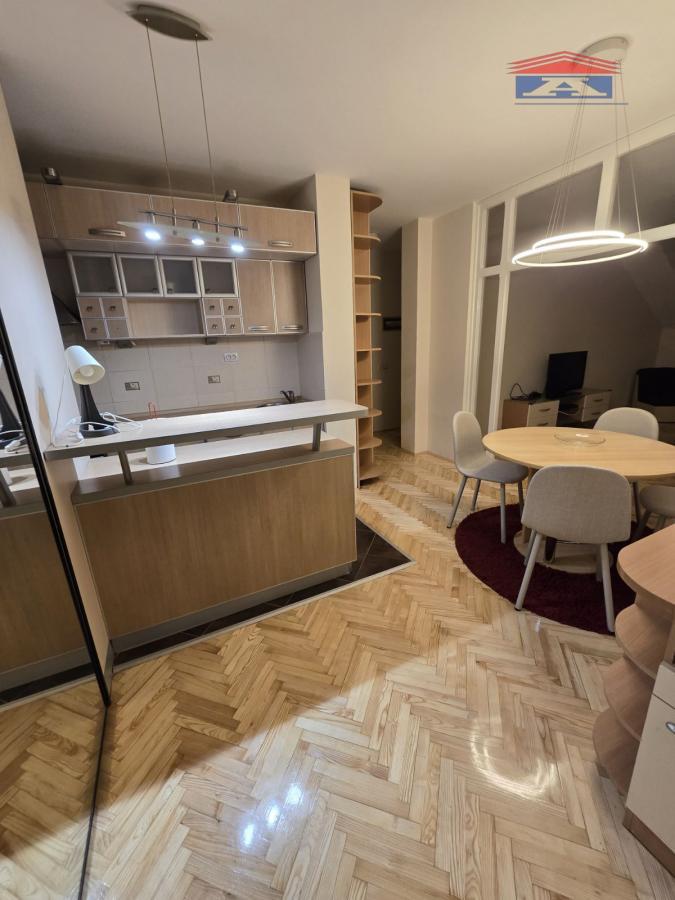 Stan Izdavanje Novi Sad  54 m2