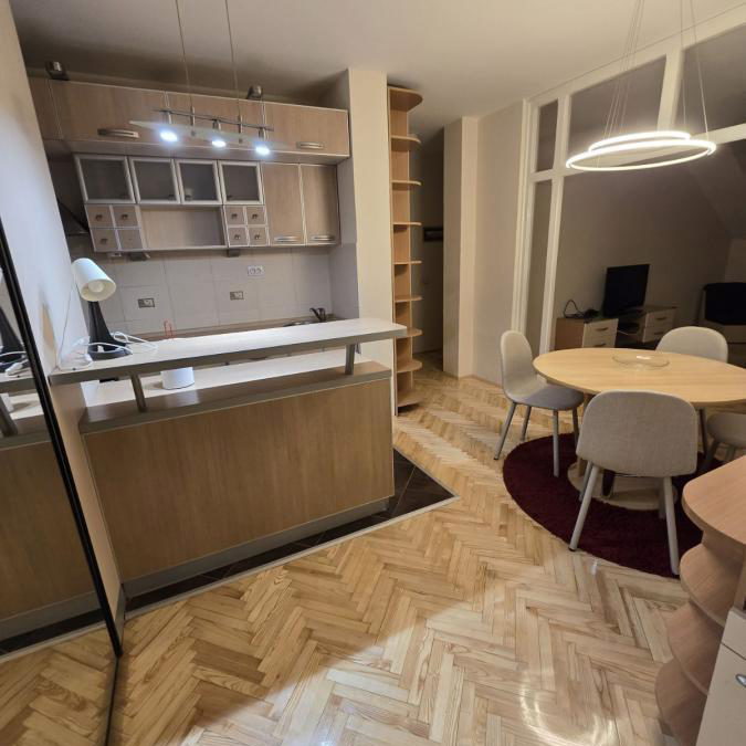 Stan Izdavanje Novi Sad  54 m2