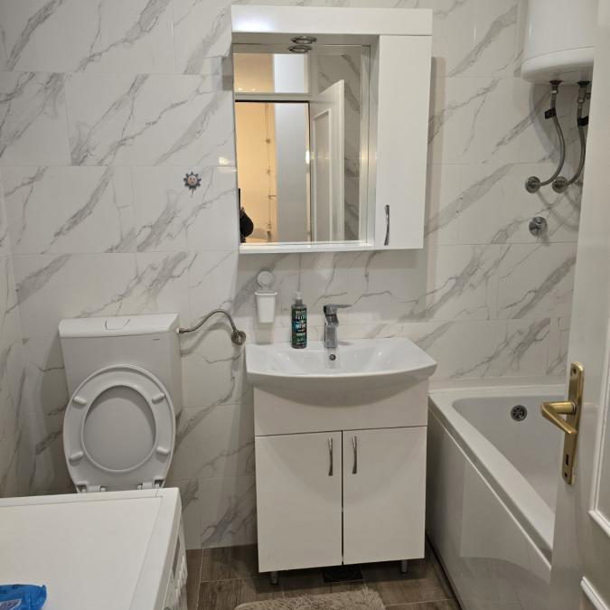 Dvosoban stan za izdavanje, Grbavica, Novi Sad, 54m², 450 €/mes