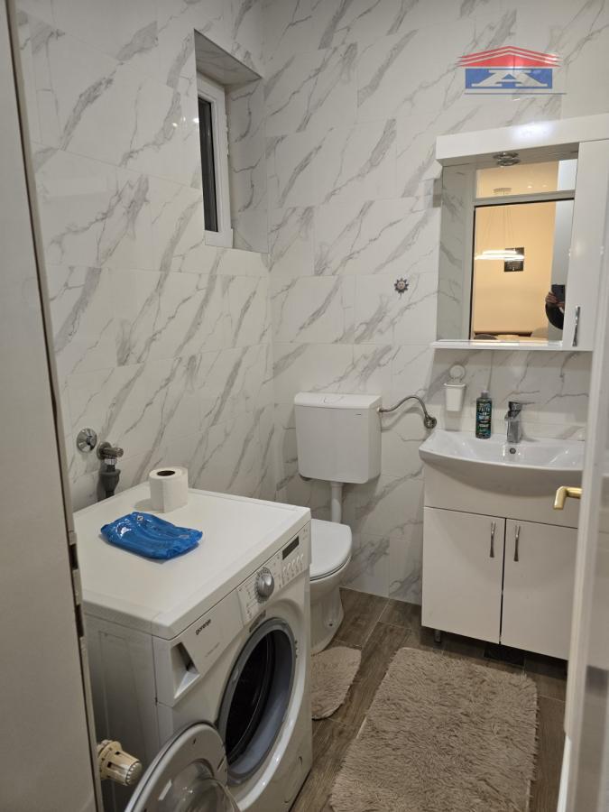 Dvosoban stan za izdavanje, Grbavica, Novi Sad, 54m², 450 €/mes