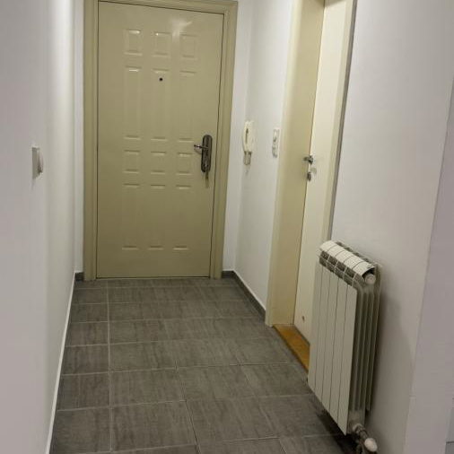 Stan Izdavanje Novi Sad  25 m2