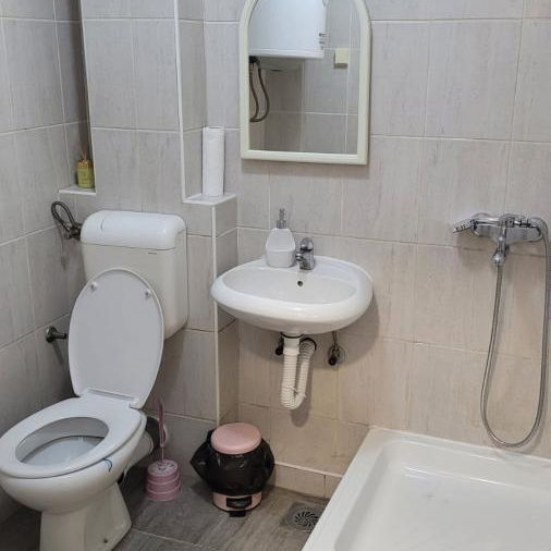 Stan Izdavanje Novi Sad  25 m2