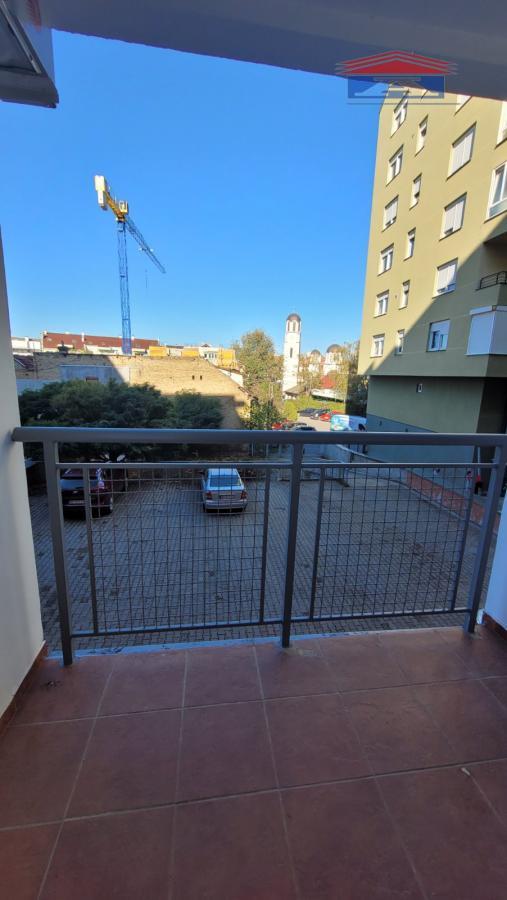 Stan Izdavanje Novi Sad  25 m2