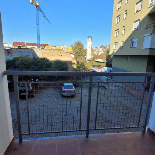 Stan Izdavanje Novi Sad  25 m2