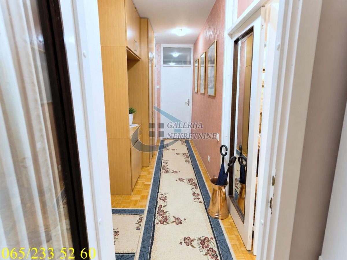 index Dvosoban stan na prodaju, Cerak Vinogradi, Beograd, 65m², 239.000 €