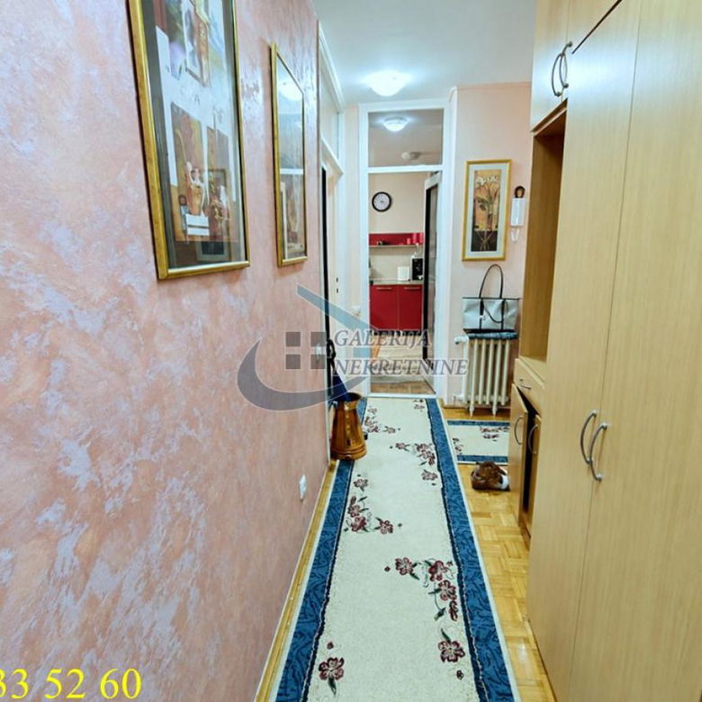 Dvosoban stan na prodaju, Cerak Vinogradi, Beograd, 65m², 239.000 €