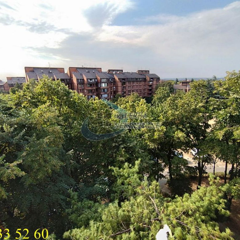 Dvosoban stan na prodaju, Cerak Vinogradi, Beograd, 65m², 239.000 €
