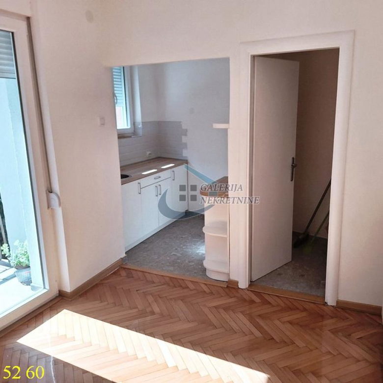 Stan Izdavanje Beograd Dorćol 88 m2