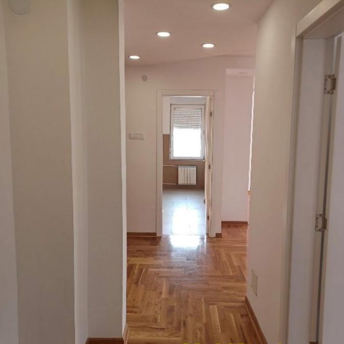 Četvorosoban stan za izdavanje, Ada Ciganlija, Beograd, 90m², 750 €/mes