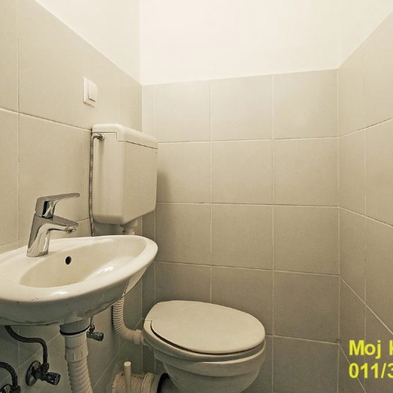 Četvorosoban stan na prodaju, Dušanovac, Beograd, 77m², 268.500 €