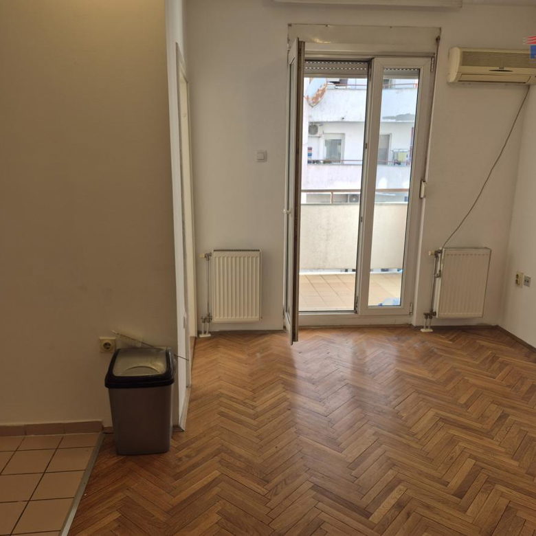 Stan Izdavanje Novi Sad  36 m2