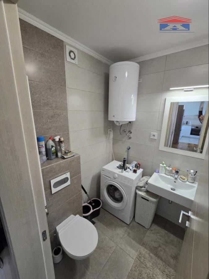 Stan Izdavanje Novi Sad  56 m2