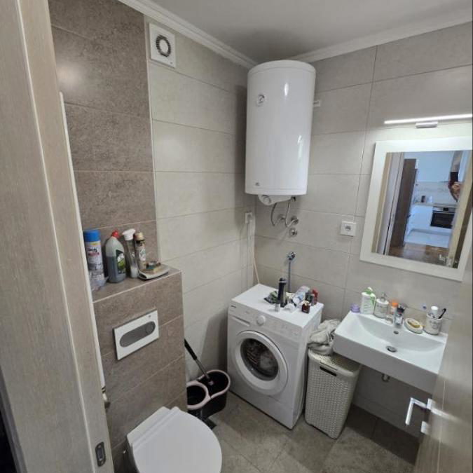 Stan Izdavanje Novi Sad  56 m2