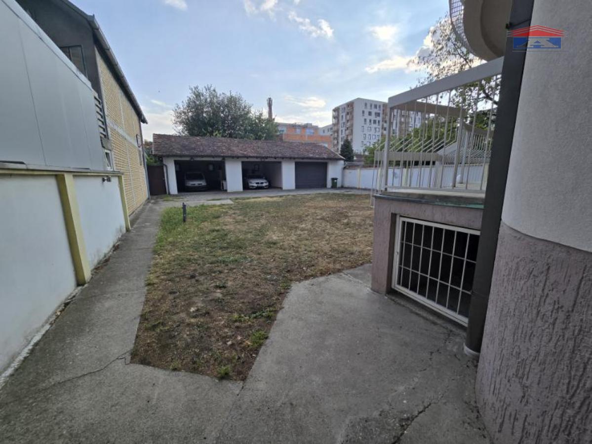 index Lokal za izdavanje, Adamovićevo Naselje, Novi Sad, 220m², 1.200 €/mes