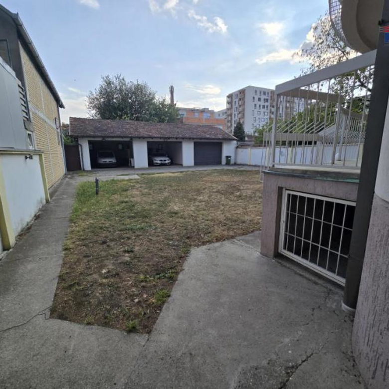 Lokal za izdavanje, Adamovićevo Naselje, Novi Sad, 220m², 1.200 €/mes
