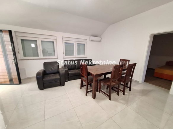 Stan Izdavanje Novi Sad  65 m2