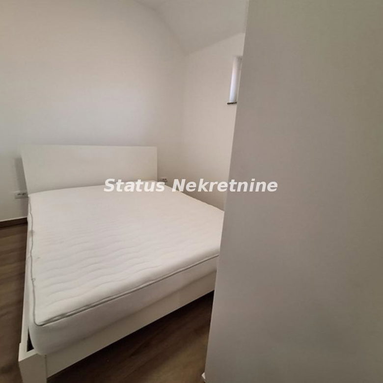 Stan Izdavanje Novi Sad  65 m2
