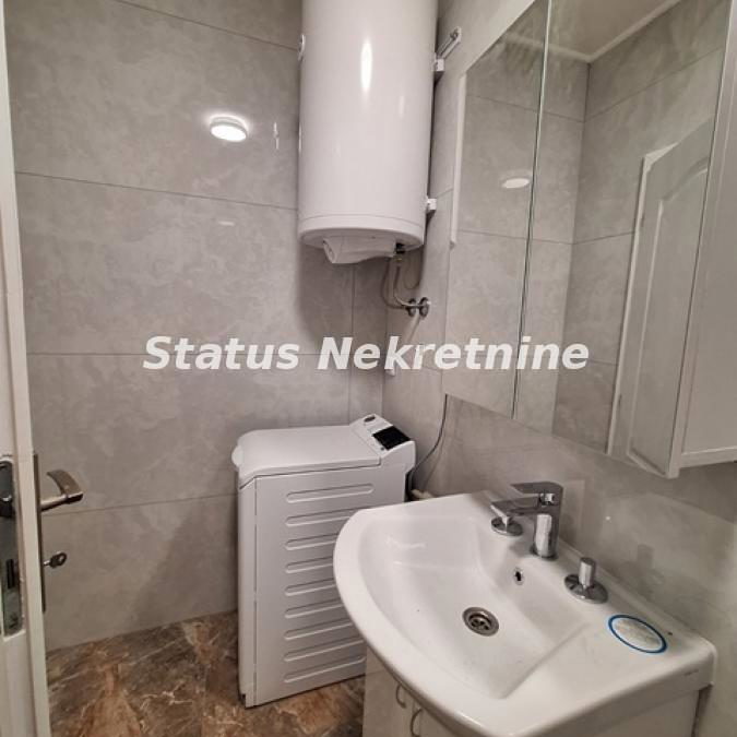 Stan Izdavanje Novi Sad  65 m2