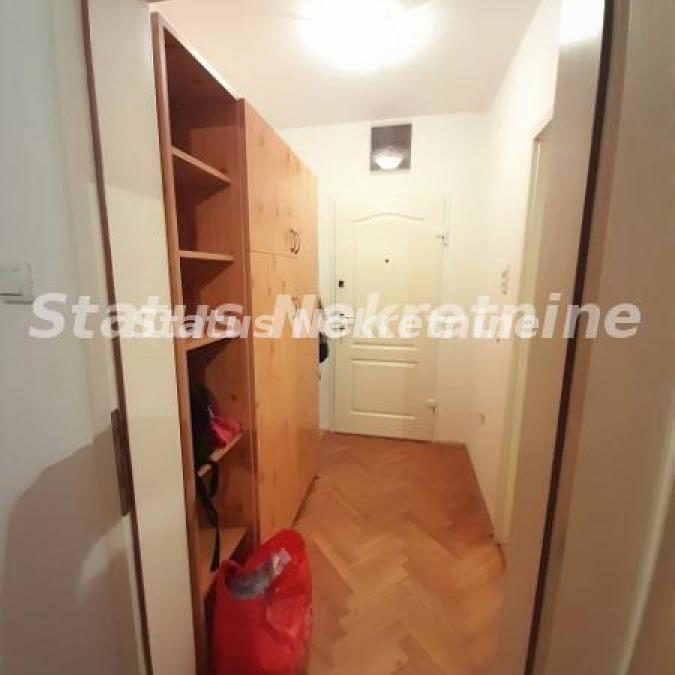 Jednosoban stan za izdavanje, Bulevar Oslobođenja, Novi Sad, 33m², 280 €/mes