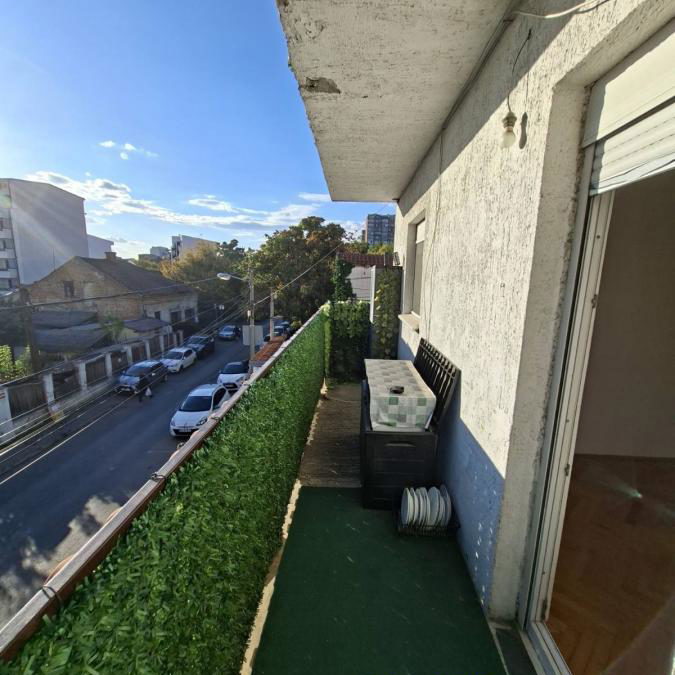 Dvoiposoban stan na prodaju, Cvetkova Pijaca, Beograd, 56m², 180.000 €