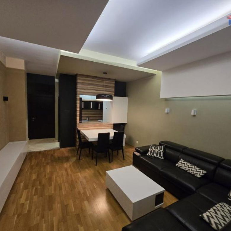 Stan Izdavanje Novi Sad  90 m2