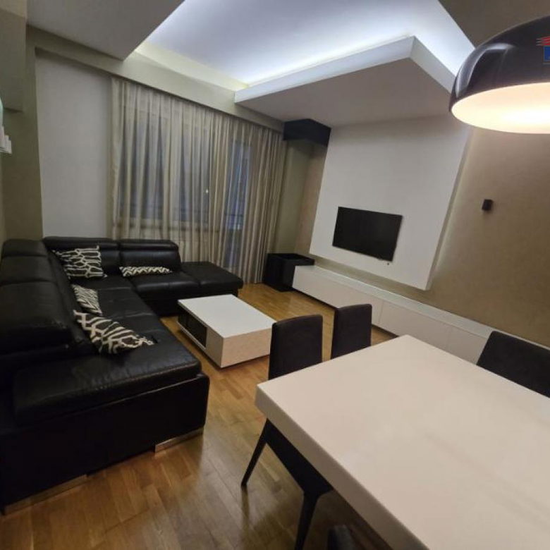 Stan Izdavanje Novi Sad  90 m2