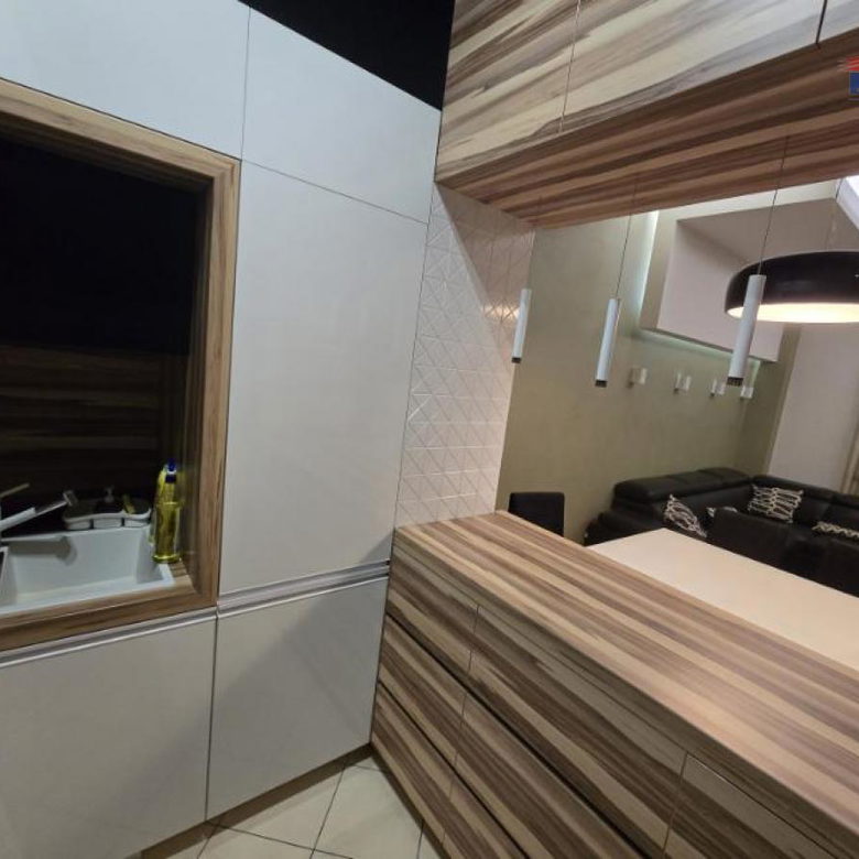 Stan Izdavanje Novi Sad  90 m2