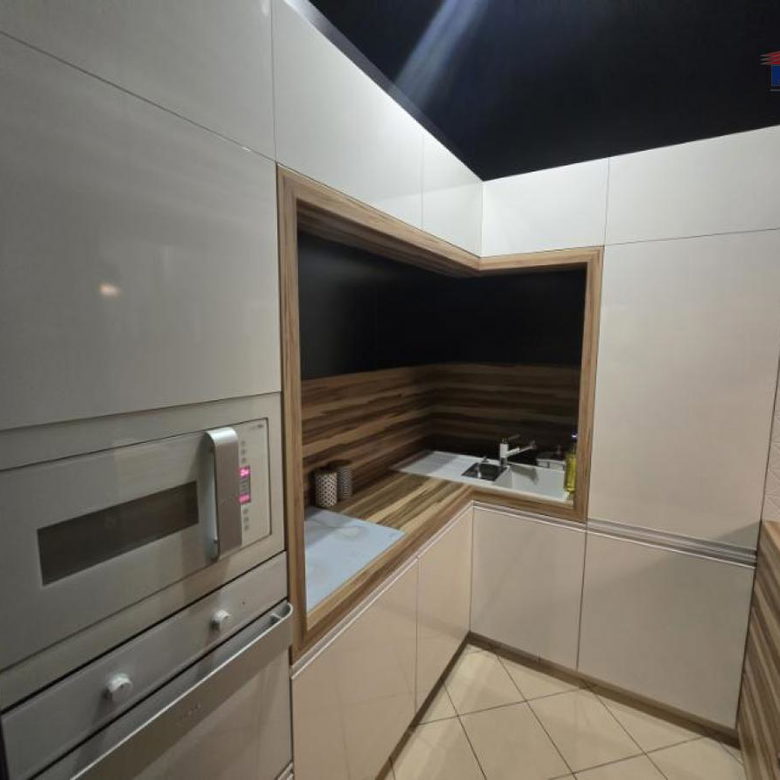 Stan Izdavanje Novi Sad  90 m2