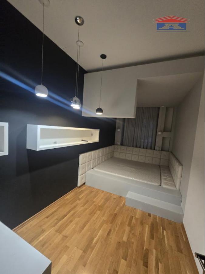 index Trosoban stan za izdavanje, Bulevar Oslobođenja, Novi Sad, 90m², 1.300 €/mes