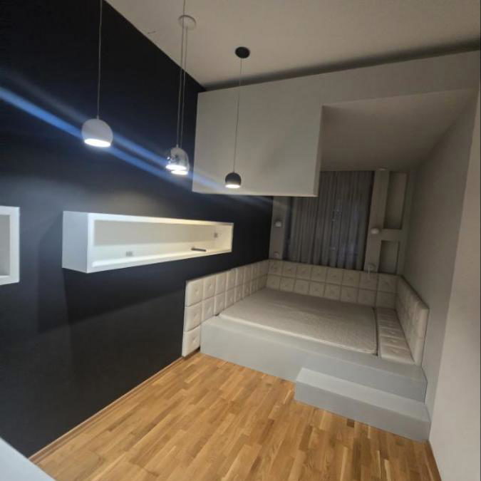 Trosoban stan za izdavanje, Bulevar Oslobođenja, Novi Sad, 90m², 1.300 €/mes
