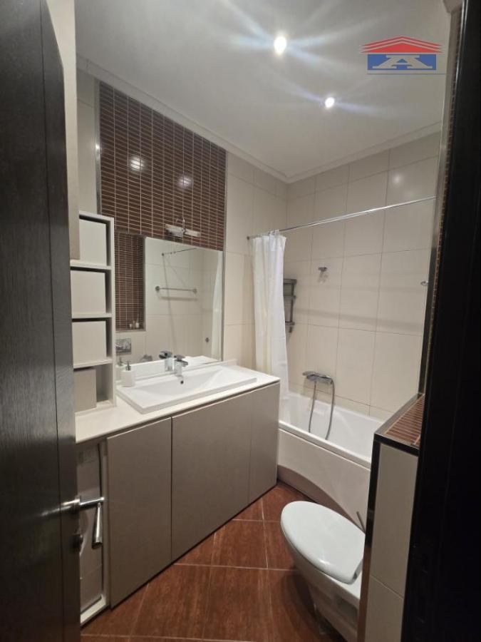 index Trosoban stan za izdavanje, Bulevar Oslobođenja, Novi Sad, 90m², 1.300 €/mes