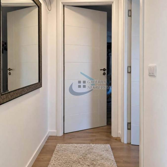 Trosoban stan na prodaju, Karaburma, Beograd, 85m², 190.000 €